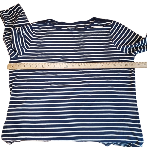 L.L. Bean Navy and White Striped Shirt. Women's XL. H106 - Picture 5 of 9
